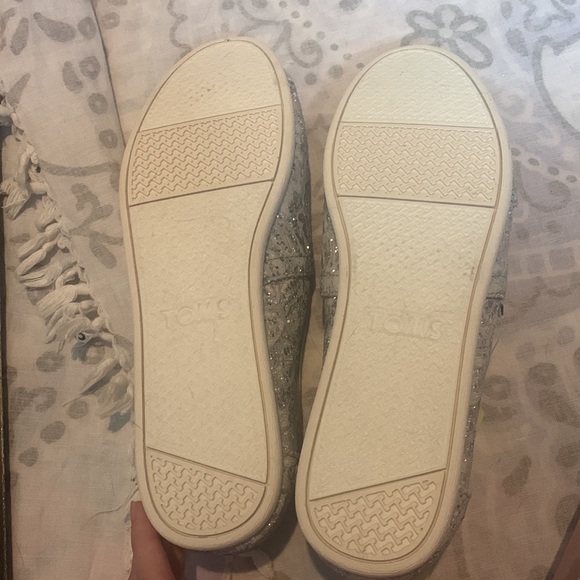 New Toms Classic Silver Lace Glitz Floral Glitter Slip On Sz 9 - Picture 7 of 7